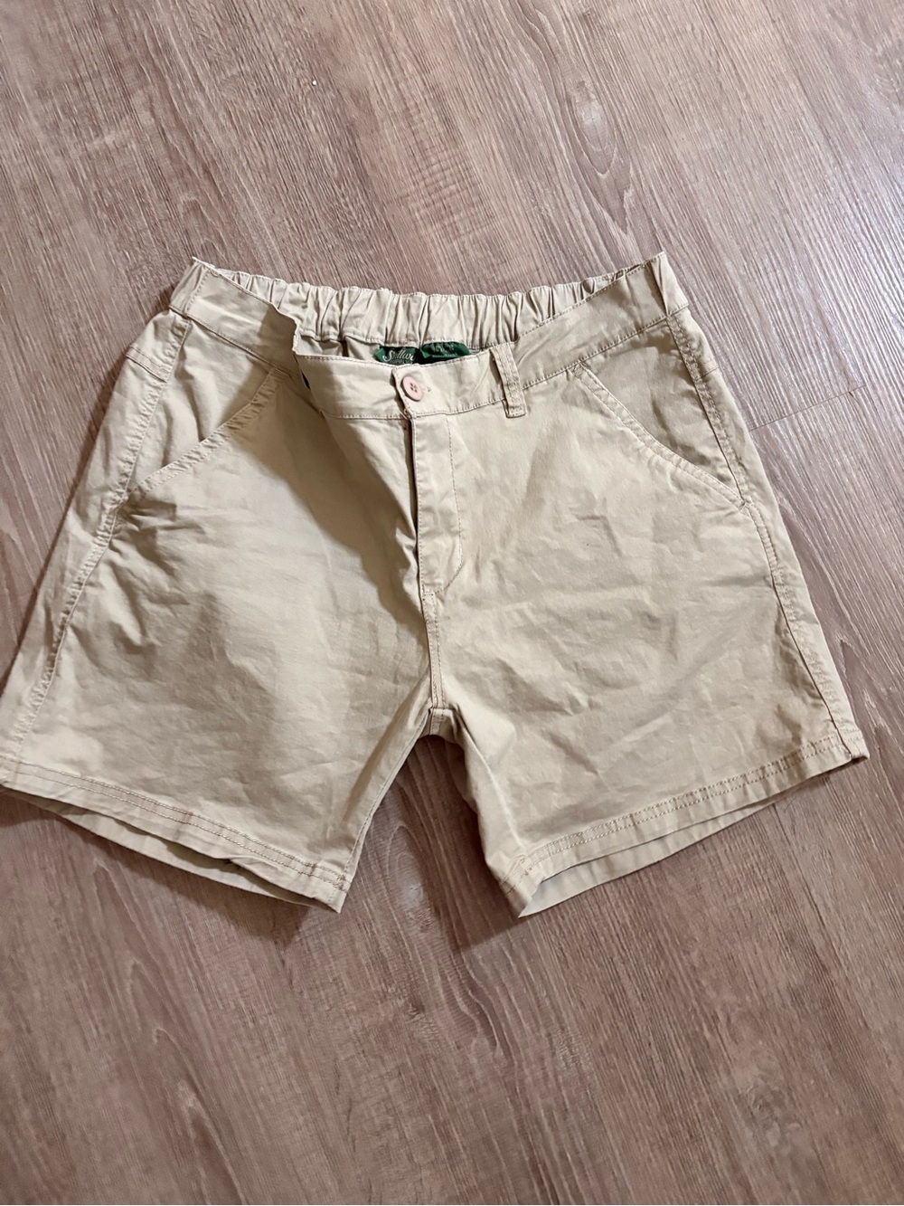 Stillwater Women’s Beige Flat-Front Casual Shorts